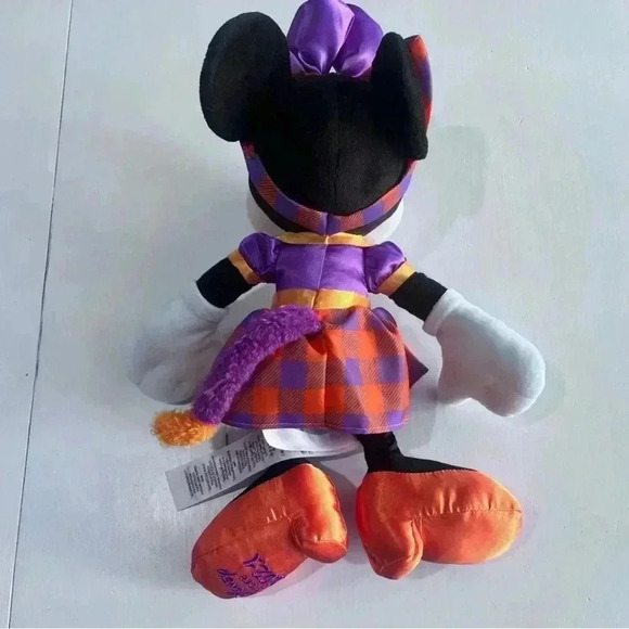 Disney Minnie Mouse Halloween 2021 Plush – 15" Disney Store Collection‎ - Picture 2 of 4